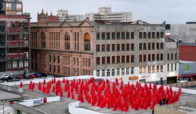 Contemporary New York artist Spencer Tunick is seen photographing nude Melburnians for his latest piece, “Return of the Nude”, as part of Chapel St, Prahran's Provocare festival, in Melbourne, Australia, July 9, 2018. (Photo by Penny Stephens/Reuters/AAP)