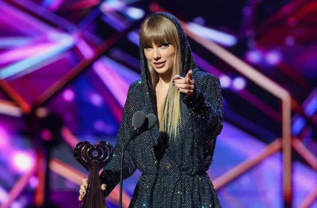 American singer-songwriter Taylor Swift accepts the “iHeartRadio Innovator” award at the iHeartRadio Music Awards in Los Angeles, California, U.S. March 27, 2023. (Photo by Mario Anzuoni/Reuters)