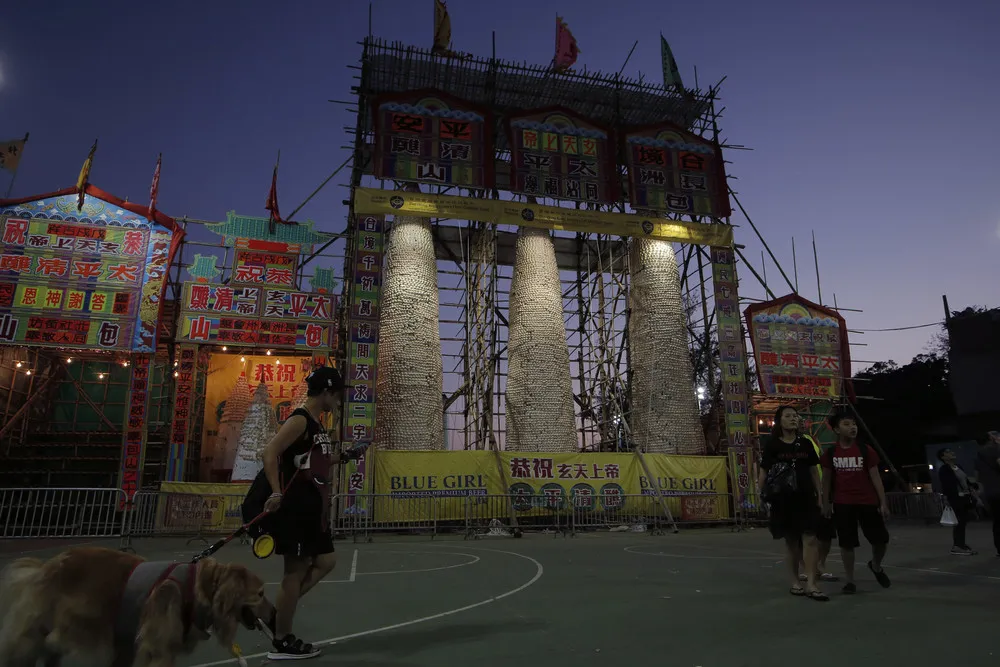 Hong Kong Bun-snatching Festival