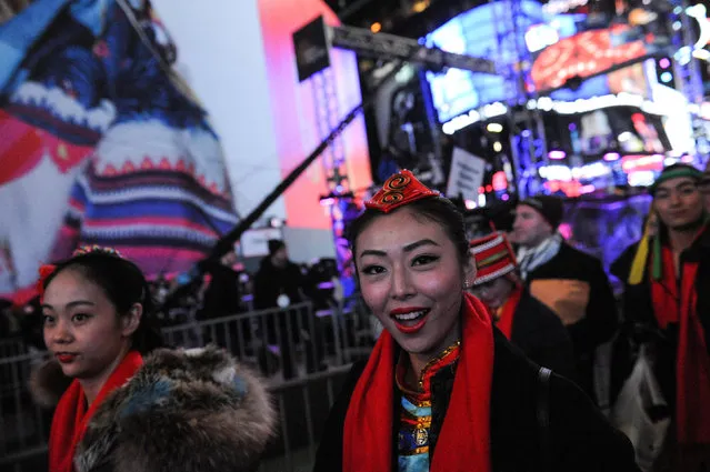 Chinese performers arrive in Times Square on New Year's Eve in New York, U.S. December 31, 2016. (Photo by Stephanie Keith/Reuters)