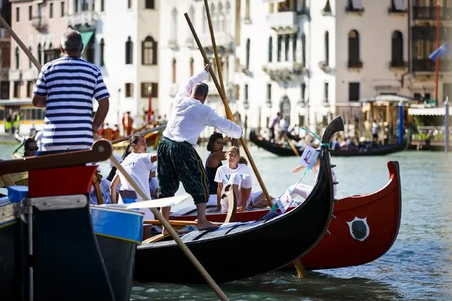 General views of atmosphere during the Regatta Storica during the 72nd Venice Film Festival on September 7, 2015 in Venice, Italy. (Photo by Tristan Fewings/Getty Images)