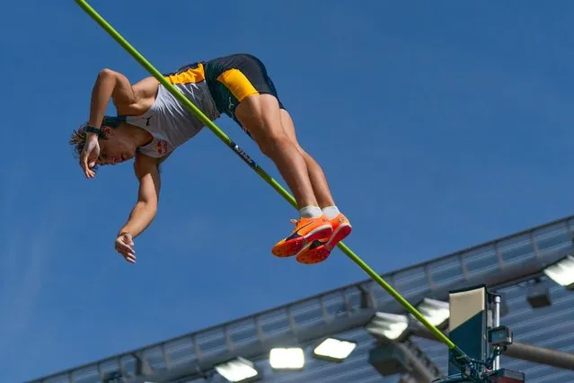 Armand Duplantis of Sweden competes in the Men's Pole Vault during the 2023 Prefontaine Classic and Wanda Diamond League Final at Hayward Field on September 17, 2023 in Eugene, Oregon. Duplantis went on to set a new world record in the event. (Photo by Ali Gradischer/Getty Images/AFP Photo)