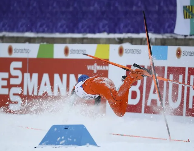 Venezuela' s Adrian Solano crashes as he competes during the Men 1,6 km Sprint Free qualification at the FIS Nordic Ski World Championship in Lahti on February 23, 2017. (Photo by Kai Pfaffenbach/Reuters)