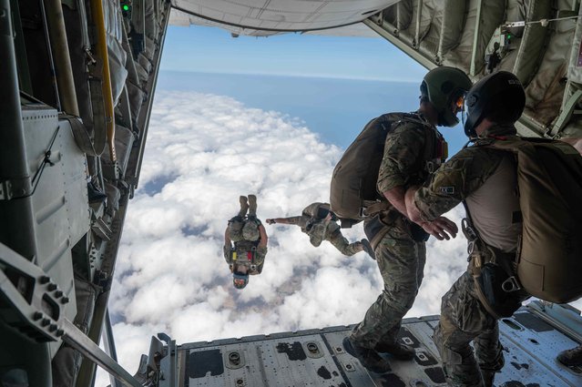 American paratroopers from the the 82nd Expeditionary Rescue Squadron take part in training for rescue operations in East Africa in the last decade of April 2024. (Photo by Senior Airman Olivia Gibson/US Air Force/CMA)