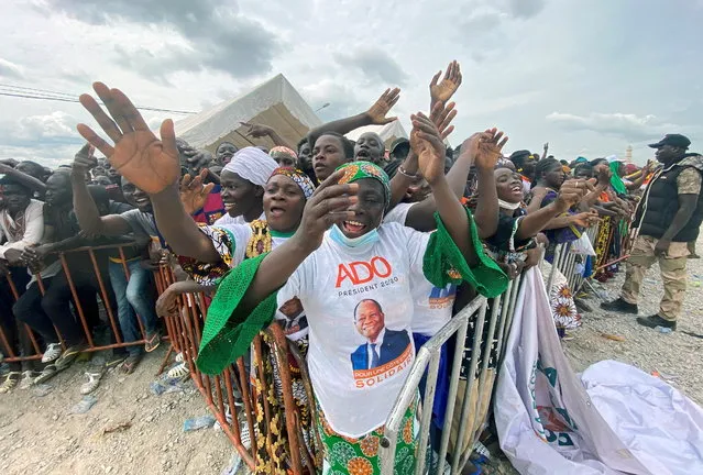 Supporters of presidential candidate Alassane Ouattara of the ruling RHDP coalition party attend a campaign rally for the October 31, 2020 presidential election, in Bouake, Ivory Coast, October 16, 2020. (Photo by Media Coulibaly/Reuters)