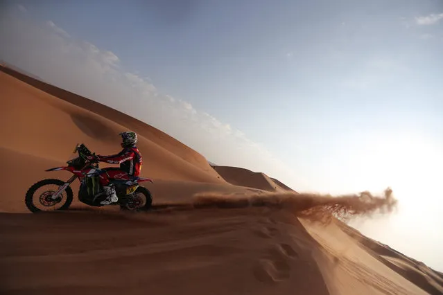 Monster Energy Honda's Skyler Howes in action during stage 2 of the Dakar Rally in Saudi Arabia on January 7 2023. (Photo by Hamad I Mohammed/Reuters)