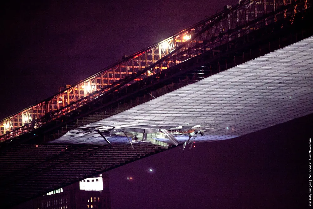 Brooklyn Bridge Scaffolding Suffers Damage from Crane Pushed by Tugboat