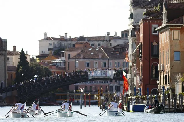 General views of atmosphere during the Regatta Storica during the 72nd Venice Film Festival on September 7, 2015 in Venice, Italy. (Photo by Tristan Fewings/Getty Images)