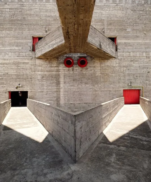 SESC Pompeia, Sao Paolo, Brazil. Architect: Lina Bo Bardi. Nominated in the Exteriors category. Built in 1982, this culture and leisure centre was built by linking concrete towers with a former steel drum factory, via concrete walkways. (Photo by Iñigo Bujedo Aguirre)