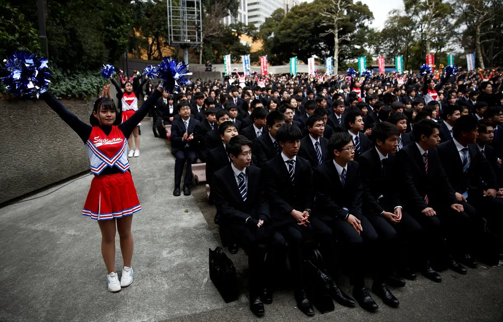 Job Hunting Begins for Graduates in Japan