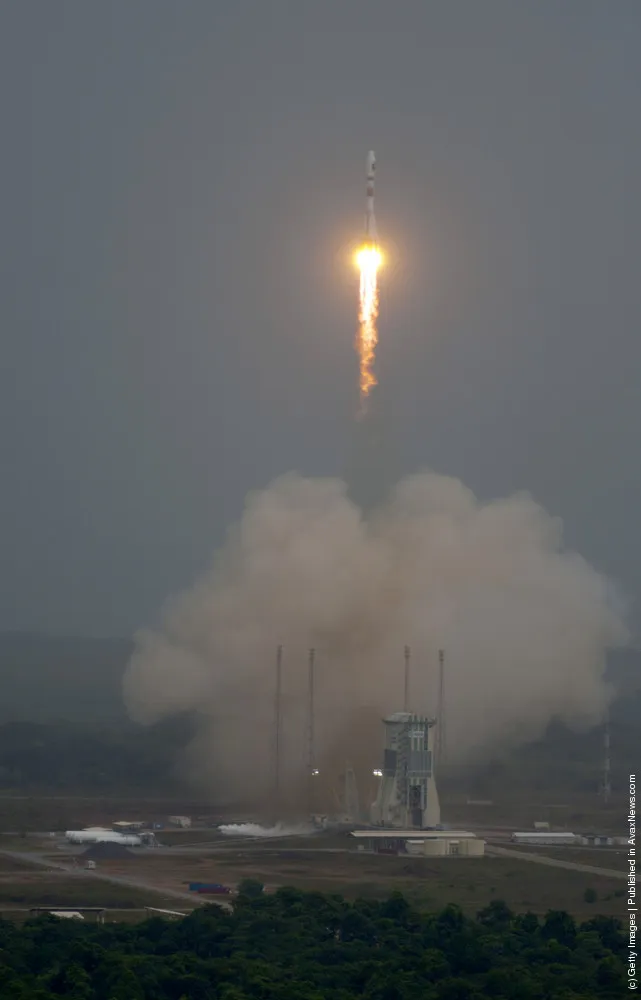 Soyuz Rocket Launches Europe's Galileo Navigation System Into Orbit