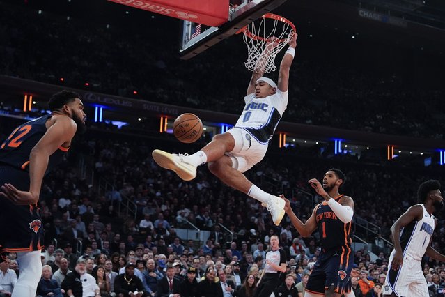 Orlando Magic guard Anthony Black (0) dunks during the first half of an NBA Cup basketball game against the New York Knicks, Tuesday, December 3, 2024, in New York, N.Y. (Photo by Julia Demaree Nikhinson/AP Photo)
