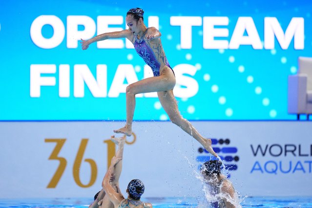 Team China compete in the team free final of artistic swimming at the World Aquatics Championships in Singapore, Sunday, July 20, 2025. (Photo by Vincent Thian/AP Photo)