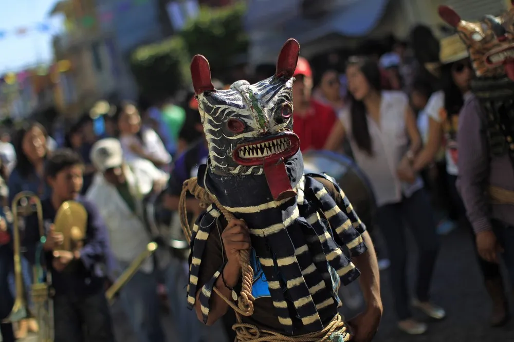 “Paseo del Pendón” – a Traditional Artistic March in Mexico