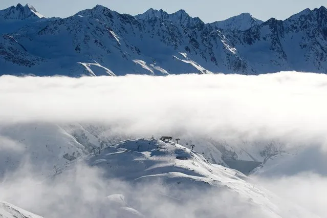 The summit station of Mount Calmut is seen at the SkiArena Andermatt-Sedrun in the Alpine resort of Andermatt, Switzerland on January 11, 2020. (Photo by Arnd Wiegmann/Reuters)
