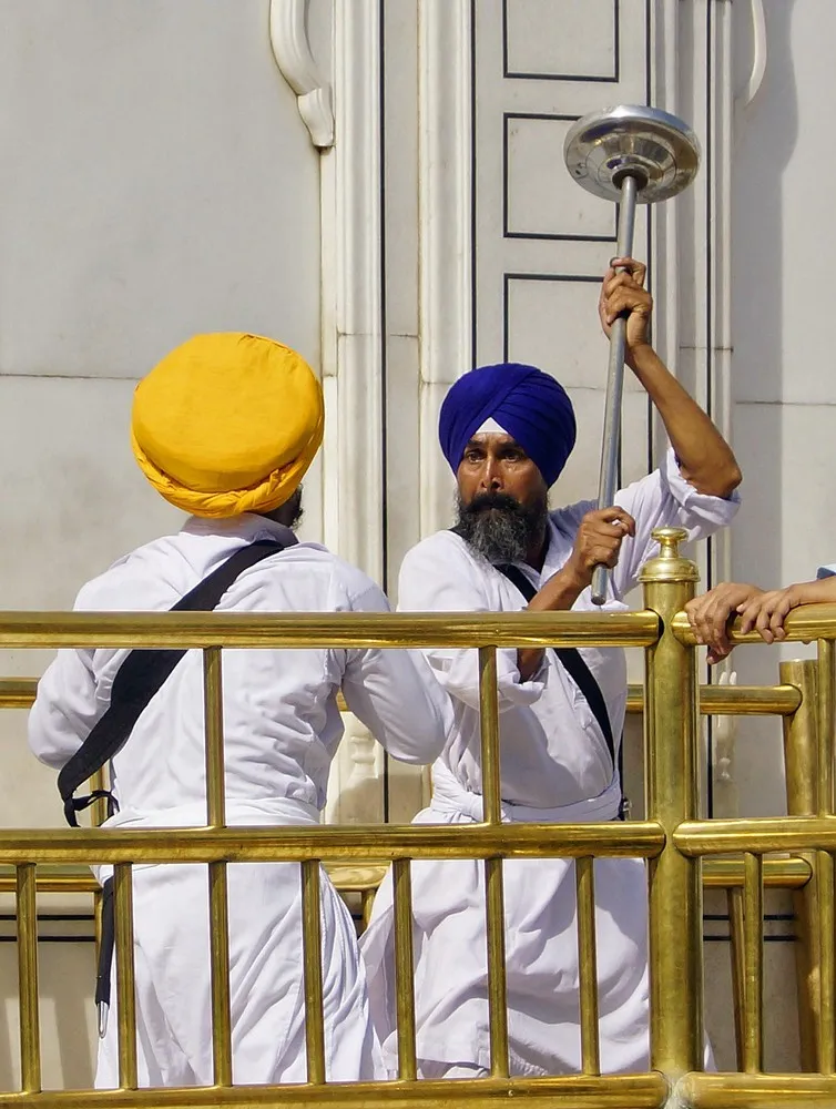 Clashes at Golden Temple