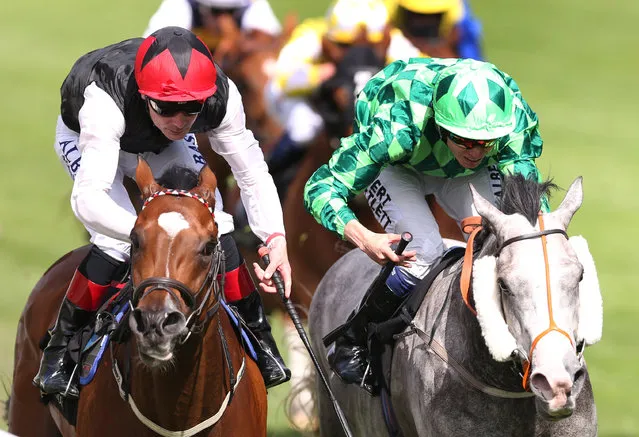 Horse Racing - Royal Ascot - Ascot Racecourse - 17/6/15
Free Eagle ridden by Pat Smullen (L) wins the 16.20 Prince of Wales's Stakes ahead of The Grey Gatsby ridden by Jamie Spencer
Action Images via Reuters / Matthew Childs
Livepic
