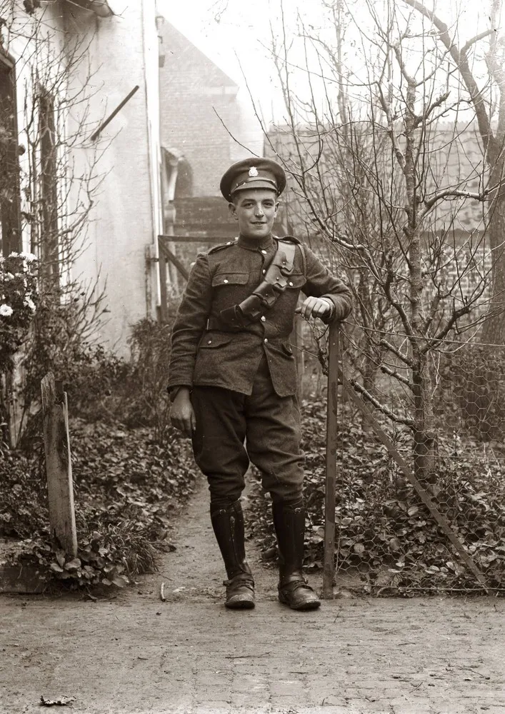 The Unseen “Selfies” of 1916 – Lost Tommies Portraits of the Somme