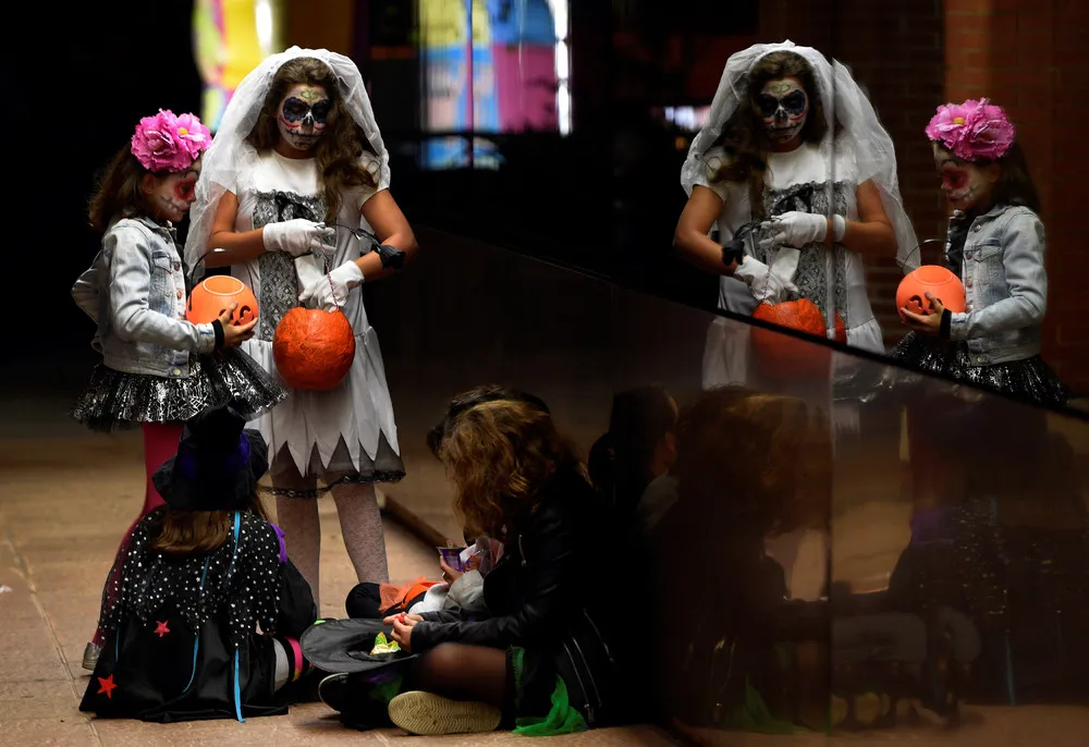 The Day in Photos – November 2, 2016