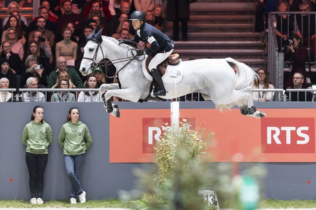 Kent Farrington from the United States rides Greya during the Rolex Grand Prix at the 64rd CHI International Show Jumping Tournament in Geneva, Switzerland, 14 December 2025. (Photo by Cyril Zingaro/EPA)