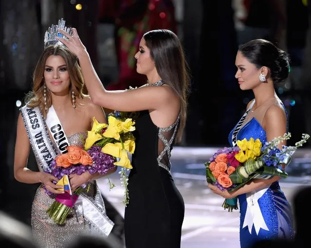 (L-R) Miss Colombia 2015, Ariadna Gutierrez, has her crown removed by Miss Universe 2014, Paulina Vega, and given to the winner of Miss Universe 2015, Miss Phillipines 2015, Pia Alonzo Wurtzbach. Miss Colombia, Ariadna Gutierrez, was incorrectly named Miss Universe 2015 during the 2015 Miss Universe Pageant at The Axis at Planet Hollywood Resort & Casino on December 20, 2015 in Las Vegas, Nevada. (Photo by Ethan Miller/Getty Images)