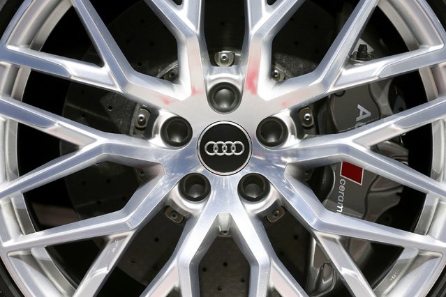 The wheel hub and brake of an Audi A8 sports car are seen during the second press day ahead of the 85th International Motor Show in Geneva March 4, 2015.  REUTERS/Arnd Wiegmann   