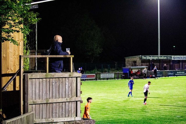 Ian Nutter, 65, has spent in September 2025 £5,000 building a six-seater stand in his back garden so he and his grandsons can watch their favourite team, Barnoldswick Town, safely. The football fan, who owns an architectural metalwork company, was inspired after spotting three of his grandsons leaning over a fence above a 15ft drop to catch the action. (Photo by William Lailey/South West News Service)