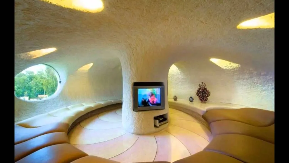 Living In A Shell – Nautilus House