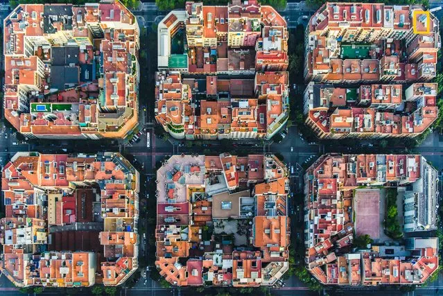 “Life From Above Barcelona”. “Aerial imagery that I captured of one of my favorite cities. I focused on the beauty, the symmetry and the curiosity of scenes of everyday life that we take for granted when viewed from our usual perspective. The people walking the streets below are unaware of the bigger picture to which they are a part of”. (Photo by Richard Vandegriend/National Geographic Travel Photographer of the Year Contest)