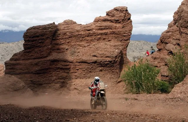 KTM rider Marco Brioschi of Italy rides during the 11th stage of the Dakar Rally 2015 from Cachi to Termas de Rio Hondo January 15, 2015. (Photo by Jean-Paul Pelissier/Reuters)