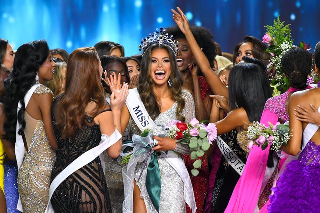 Alma Cooper, Miss Michigan USA (C) is crowned Miss USA 2024 onstage during the 73rd annual Miss USA Pageant at Peacock Theater on August 04, 2024 in Los Angeles, California. (Photo by Alberto E. Rodriguez/Getty Images)