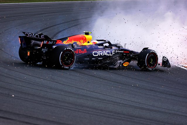 Yuki Tsunoda of Japan driving the (22) Oracle Red Bull Racing RB21 spins on track during practice ahead of the F1 Grand Prix of Netherlands at Circuit Zandvoort on August 29, 2025 in Zandvoort, Netherlands. (Photo by Clive Rose/Getty Images)