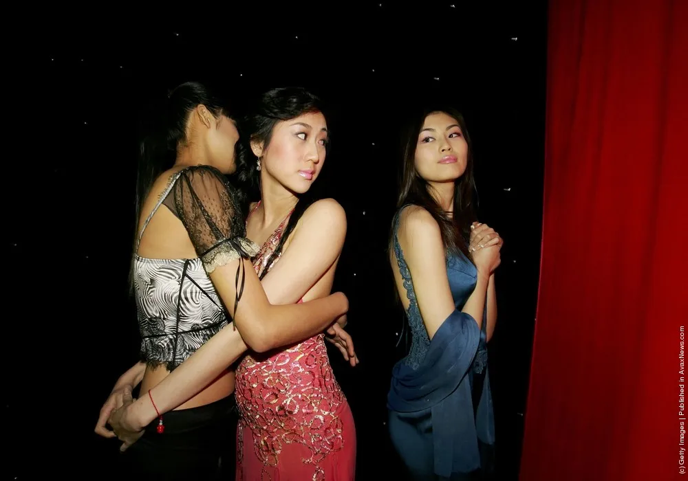 Many-sided China. Chinese Beauty