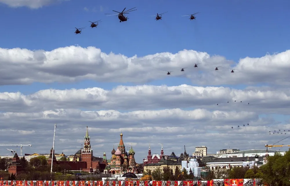 Moscow Preparing for the Parade
