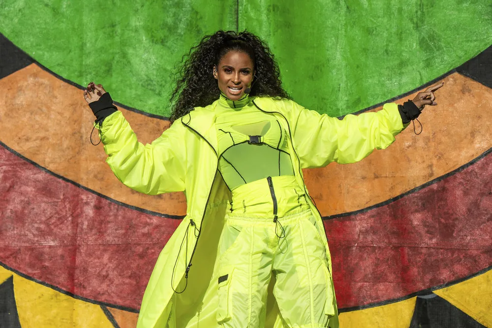 Dresses this Week, Part 1/2