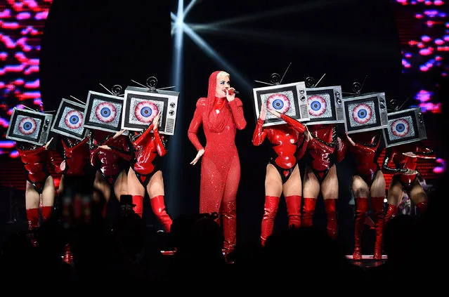 Katy Perry performs onstage at Madison Square Garden on October 2, 2017 in New York City. (Photo by Michael Loccisano/Getty Images)