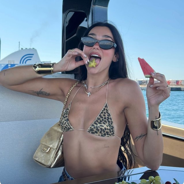 British singer of Kosovar descent Dua Lipa looked incredible as she flaunted her figure in a tiny bikini early July 2025. (Photo by Instagram)