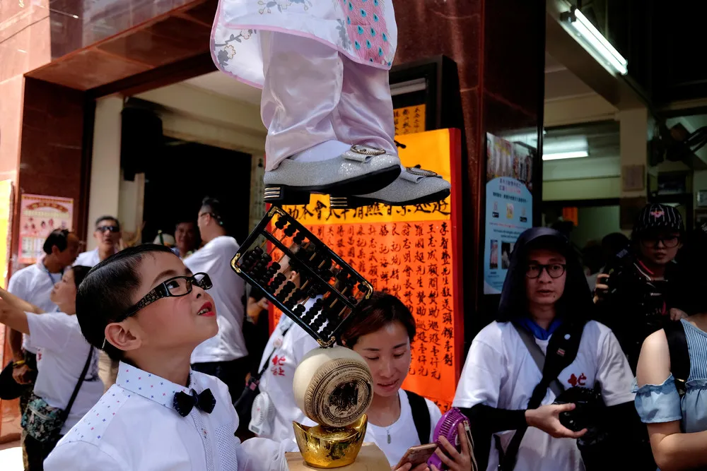 Hong Kong Bun-snatching Festival