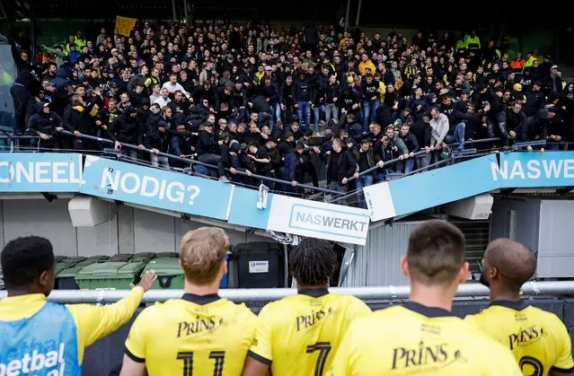 Tribune of Vitesse fans collapse during the Dutch Eredivisie match between NEC Nijmegen v Vitesse at the Goffert Stadium on October 17, 2021 in Nijmegen Netherlands (Photo by Laurens Lindhout/Soccrates/Getty Images)