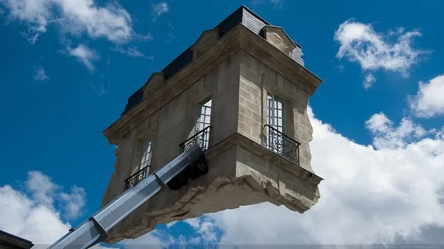 Surreal Floating Room Sculptures By Leandro Erlich