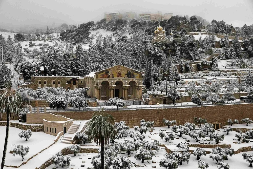 Snowstorm Hits Jerusalem and Israel’s Desert
