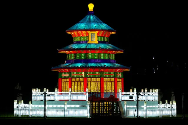 A scultpire called the “Beijing Temple of Heaven” is pictured during a photocall to promote the Magical Lantern Festival at Chiswick House Gardens in west London on January 29, 2016. (Photo by Justin Tallis/AFP Photo)