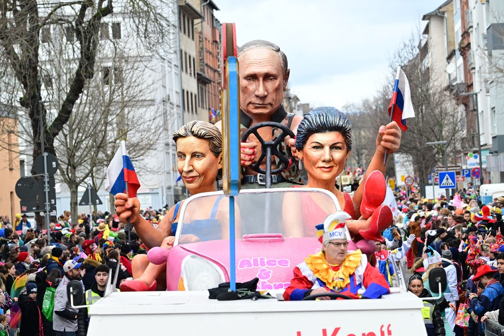 Pictures of the Year 2024, Part 031/240