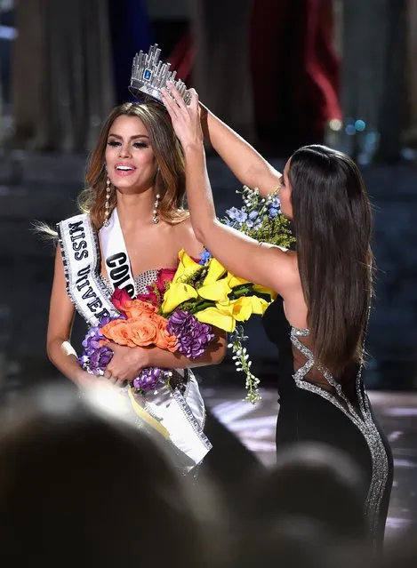 Miss Colombia 2015, Ariadna Gutierrez (L), reacts as she is crowned by Miss Universe 2014, Paulina Vega. Miss Colombia 2015, Ariadna Gutierrez, was incorrectly named Miss Universe instead of First Runner-up 2015 during the 2015 Miss Universe Pageant at The Axis at Planet Hollywood Resort & Casino on December 20, 2015 in Las Vegas, Nevada. (Photo by Ethan Miller/Getty Images)