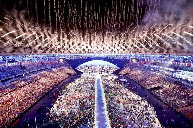 2016 Rio Olympics, Opening ceremony, Maracana, Rio de Janeiro, Brazil on August 5, 2016. Fireworks explode during the opening ceremony. (Photo by Pawel Kopczynski/Reuters)