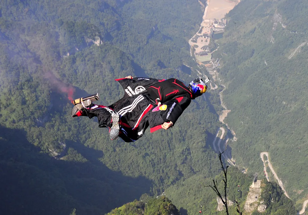 Wingsuit Daredevils