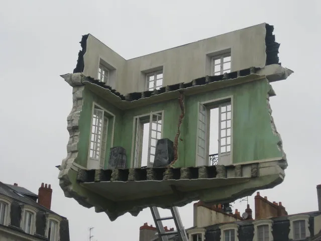 Surreal Floating Room Sculptures By Leandro Erlich