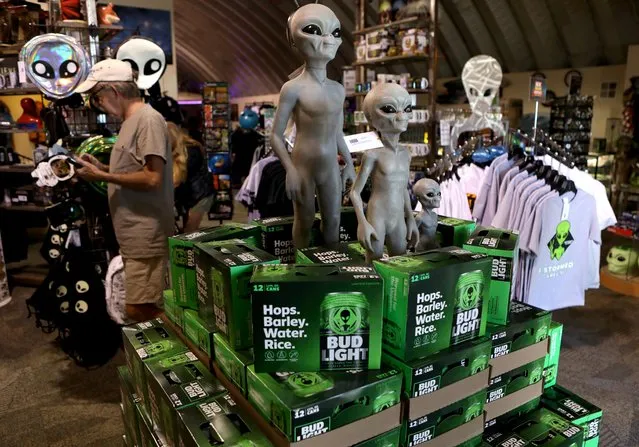 Boxes of alien themed beer are placed at the Alien Research Center in Hiko on September 19, 2019. Despite a festive, peaceful mood back in town, the official Rachel website was decidedly unwelcoming. “If any event still happens it is going to be a pretty sad affair with no bands, no food, very little infrastructure and a lot of unhappy campers”, it said. (Photo by Jim Urquhart/Reuters)