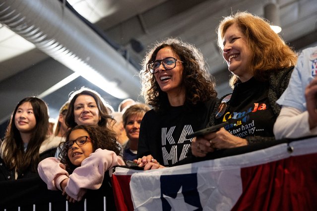 Supporters of US Vice President Kamala Harris wait for her arrival at Montage Mountain Resorts in Scranton, Pennsylvania, on November 04, 2024. (Photo by Ryan Collerd/AFP Photo)