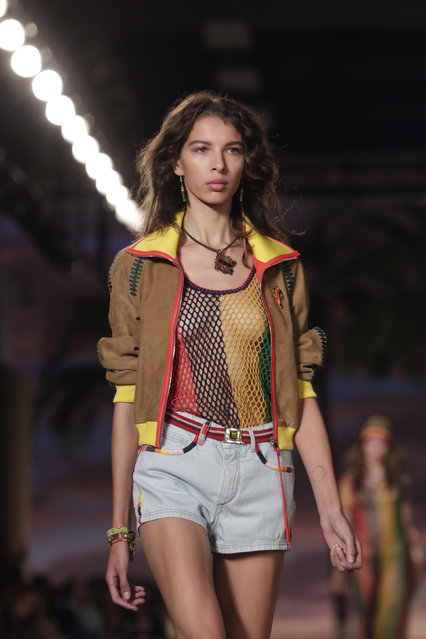 The Tommy Hilfiger Spring 2016 collection is modeled during Fashion Week in New York, Monday, September 14, 2015. (Photo by Richard Drew/AP Photo)